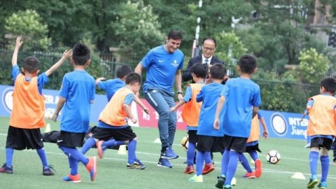 揭秘冰岛VS中国注册足球球员数据：人口小国凭啥碾压14亿？