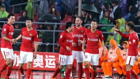 申花3-1贵州：曹赟定传射罗梅罗双响，贵州新帅遭遇开门黑