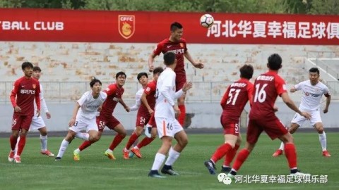 赛场上被红牌罚下的背后故事：盘点那些多人染红的失控瞬间