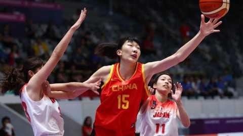 女篮亚运决赛：中国71-65力克韩朝联队时隔八年重夺金牌